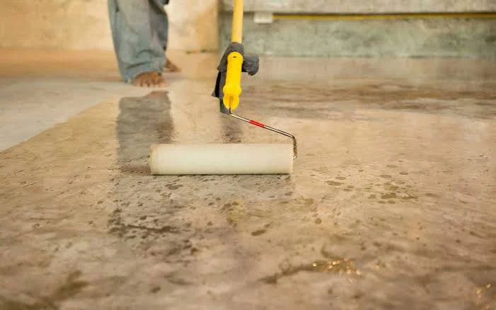 Acid stained concrete with mottled earthy tones